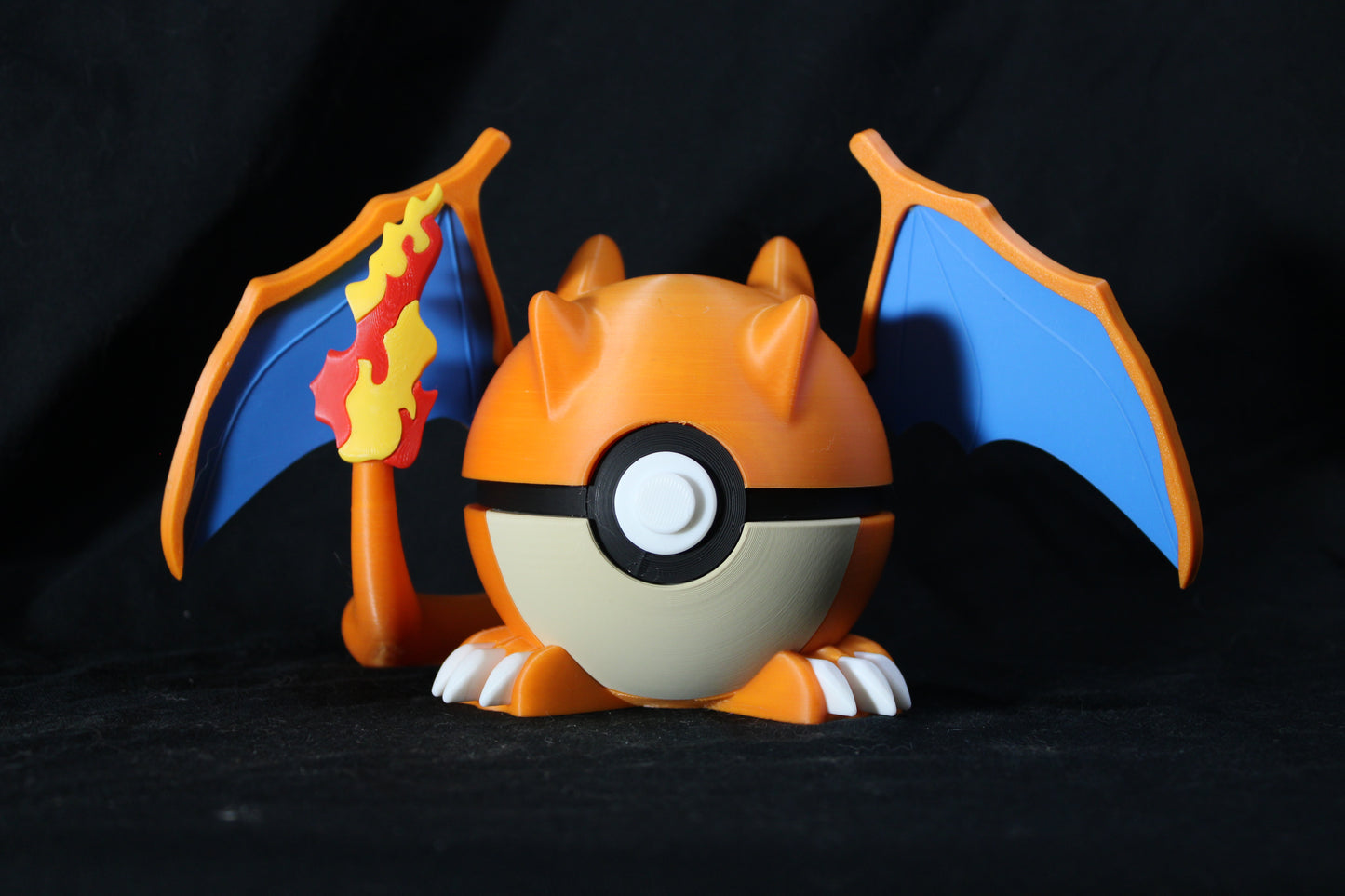 N3D Pokeball Large Charizard